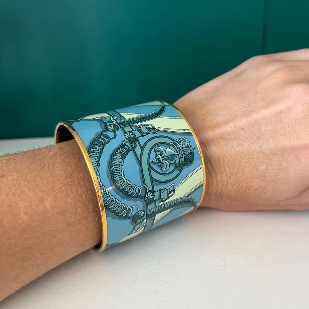 HERMES Printed Enamel Gold Plated Extra Wide Bracelet - Picture 2 of 4